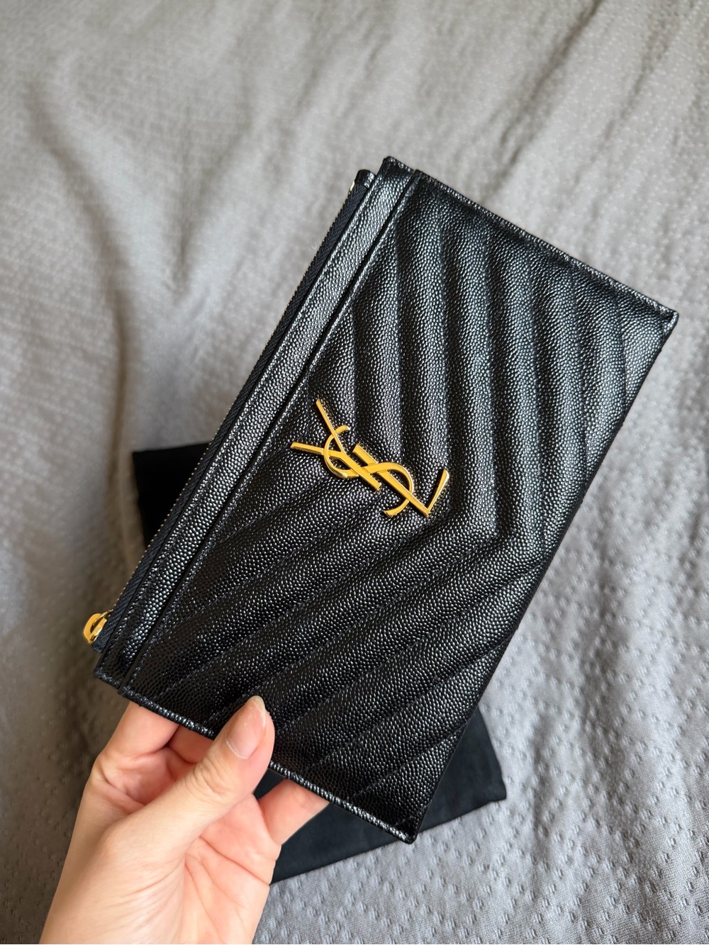 YSL GRAIN DE POUDRE CHEVRON BILL POUCH